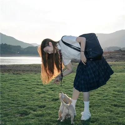 模模糊糊